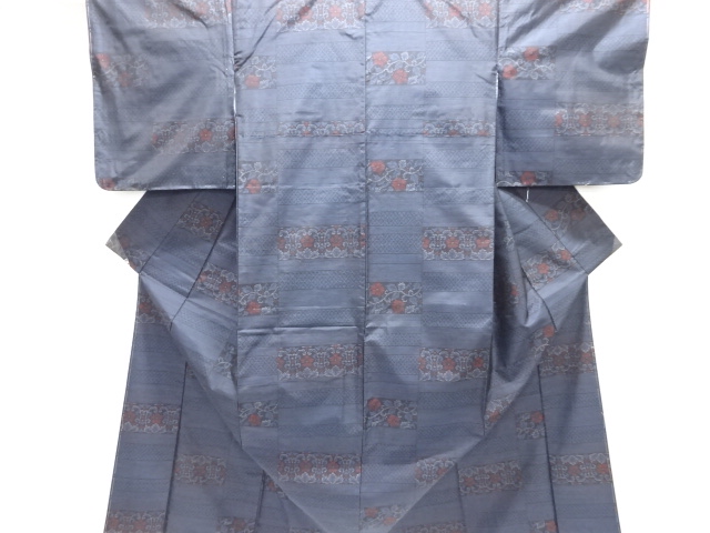 未使用品　横段に花更紗模様織り出し本場泥大島紬着物アンサンブル